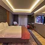 Nova Vista Deluxe & A Member Of Radisson Individuals Otel *