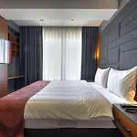 Nova Vista Deluxe & A Member Of Radisson Individuals *