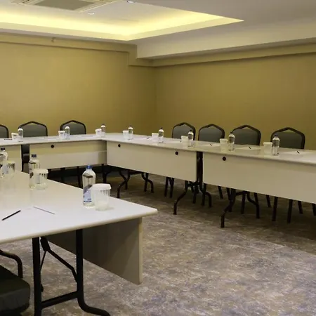 Отель Nova Vista Deluxe & A Member Of Radisson Individuals
