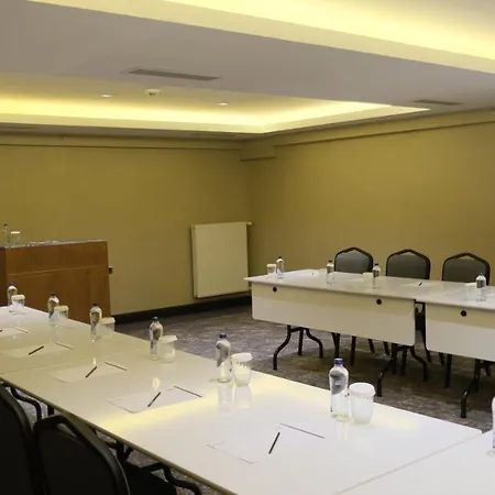 Nova Vista Deluxe & A Member Of Radisson Individuals Hotel *