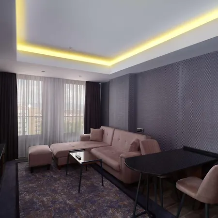 Отель Nova Vista Deluxe & A Member Of Radisson Individuals