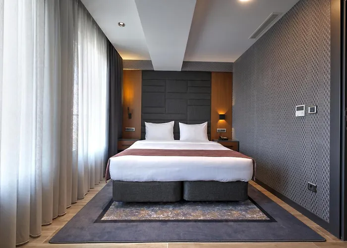 Nova Vista Deluxe & A Member Of Radisson Individuals Hotel